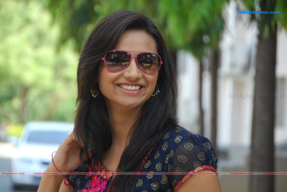 Isha Chawla Actress hd photo