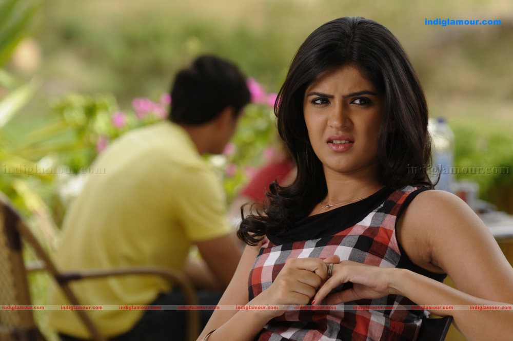 Deeksha Seth Actress hd photo