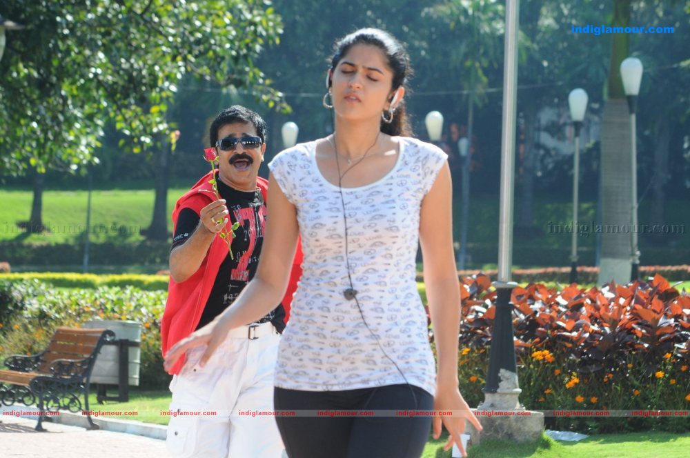 Deeksha Seth Actress hd photo