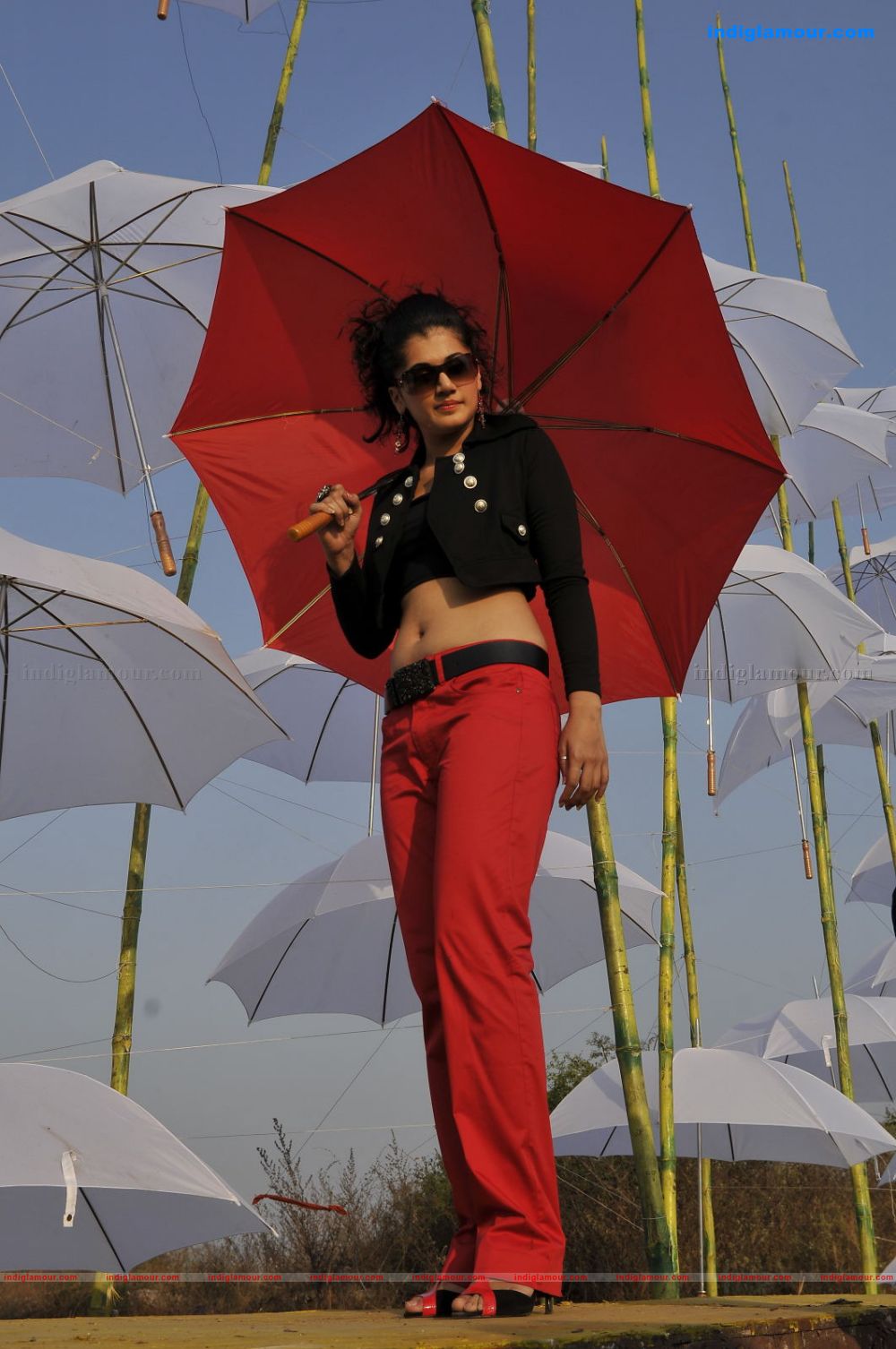 Tapsee Actress hd photo