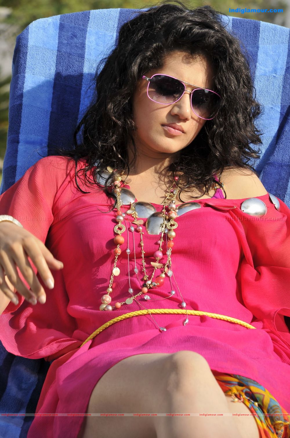 Tapsee Actress hd photo