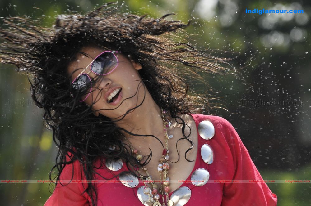 Tapsee Actress hd photo