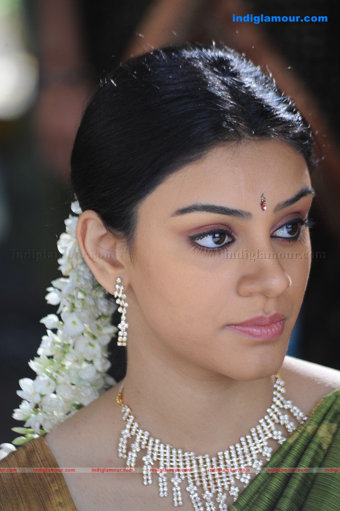 Aanchal Saberwal Actress hd photo