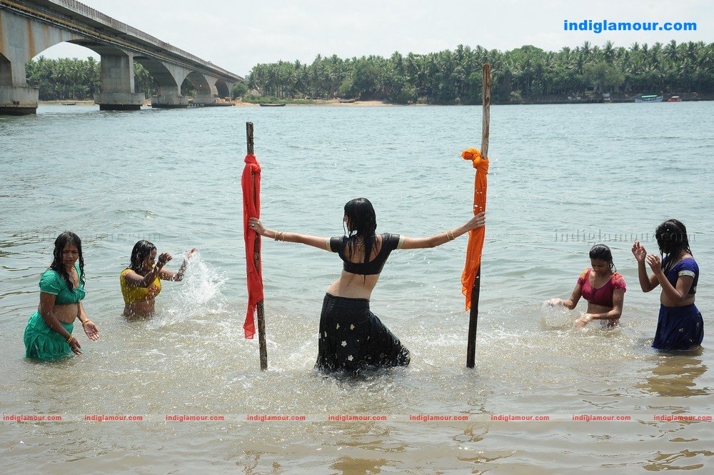 Aanchal Saberwal Actress hd photo