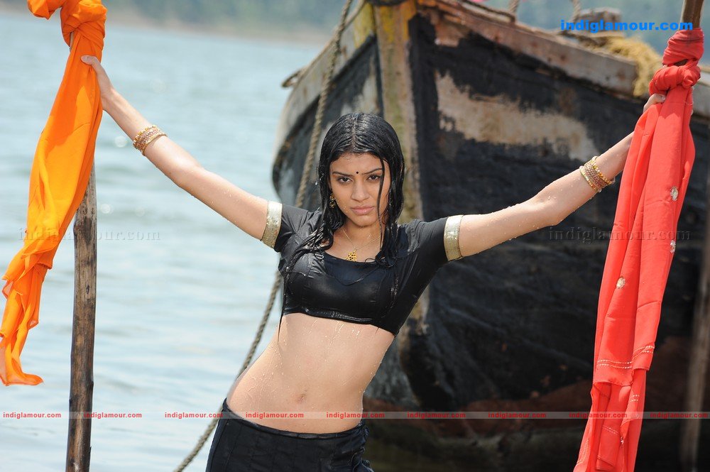 Aanchal Saberwal Actress hd photo