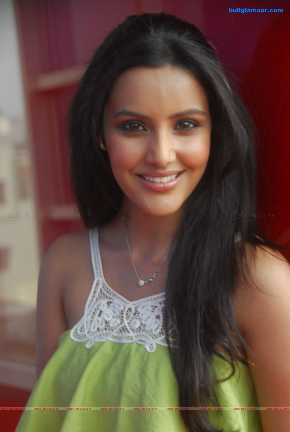 Priya Anand Actress hd photo
