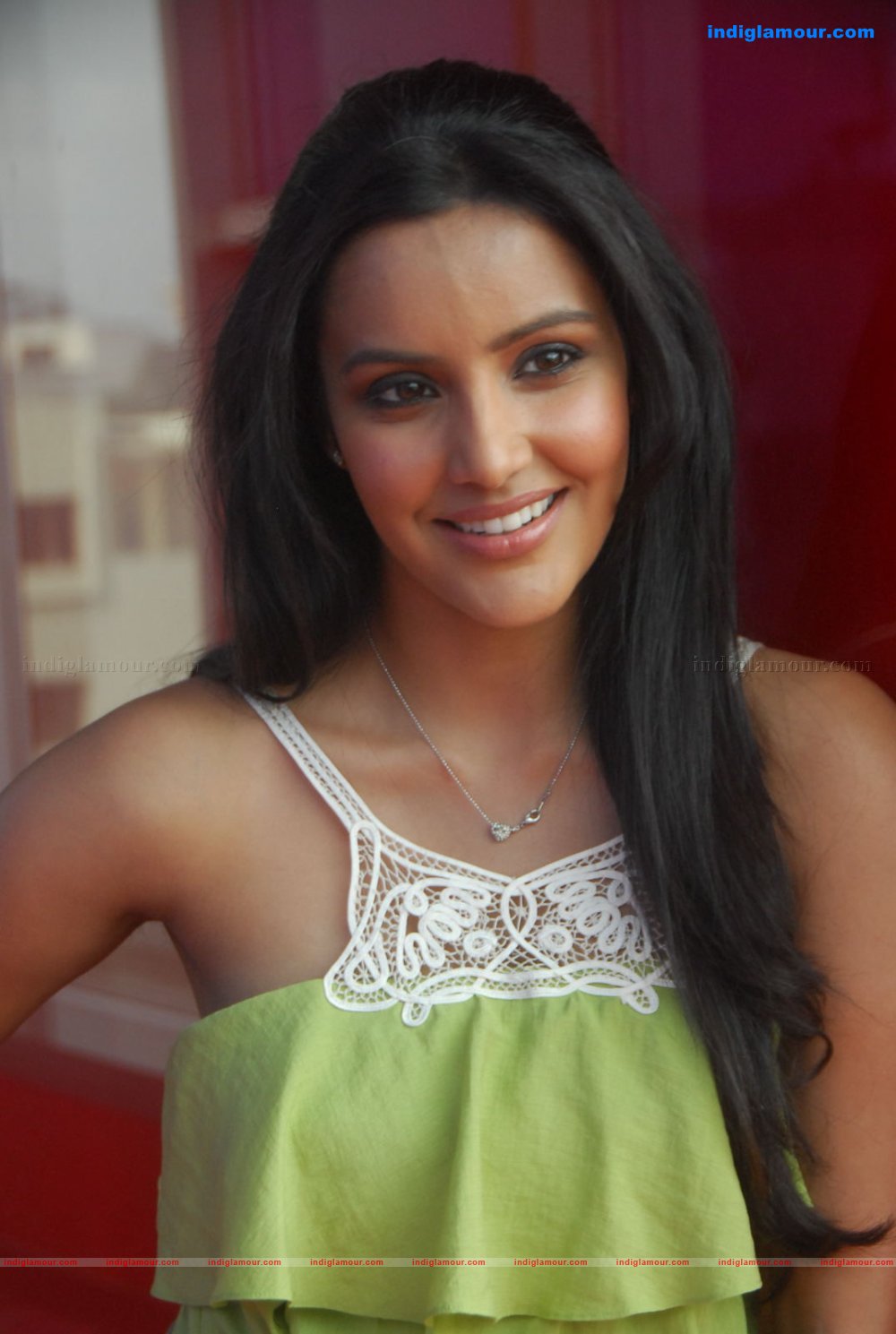 Priya Anand Actress hd photo