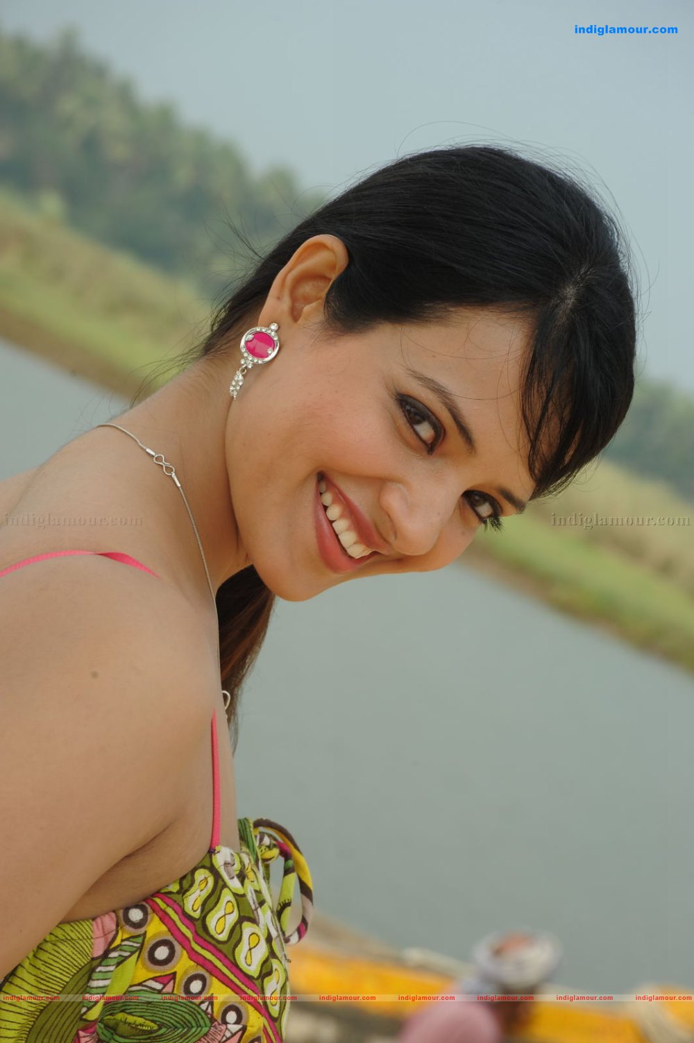 Saloni Actress hd photo