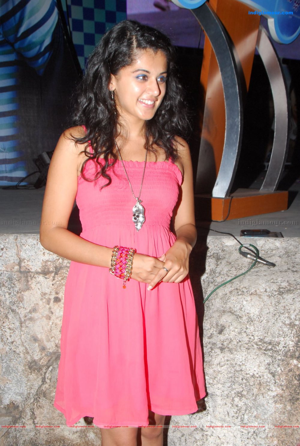 Tapsee Actress hd photo