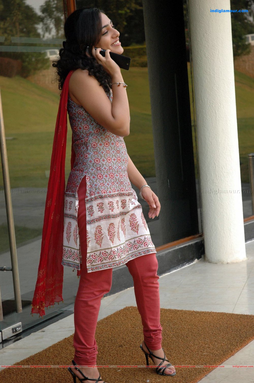 Nithya Menon Actress hd photo