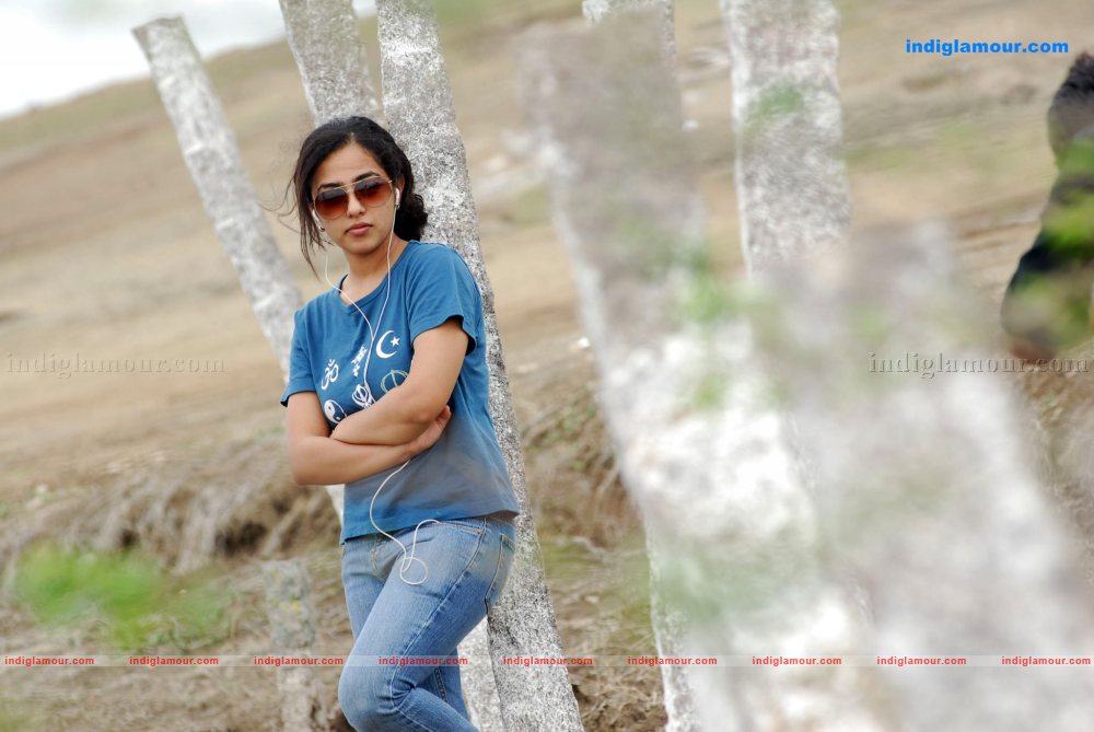 Nithya Menon Actress hd photo