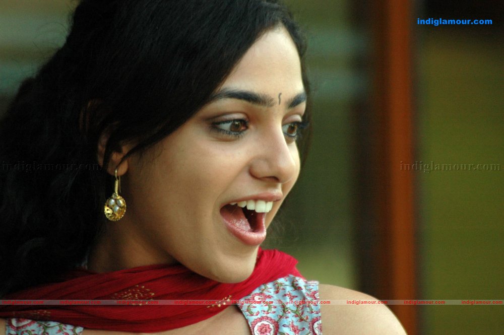 Nithya Menon Actress hd photo