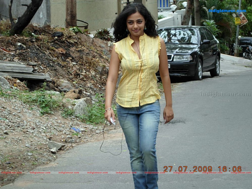 Nithya Menon Actress hd photo