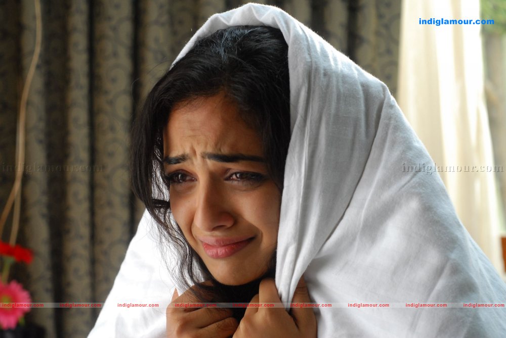 Nithya Menon Actress hd photo