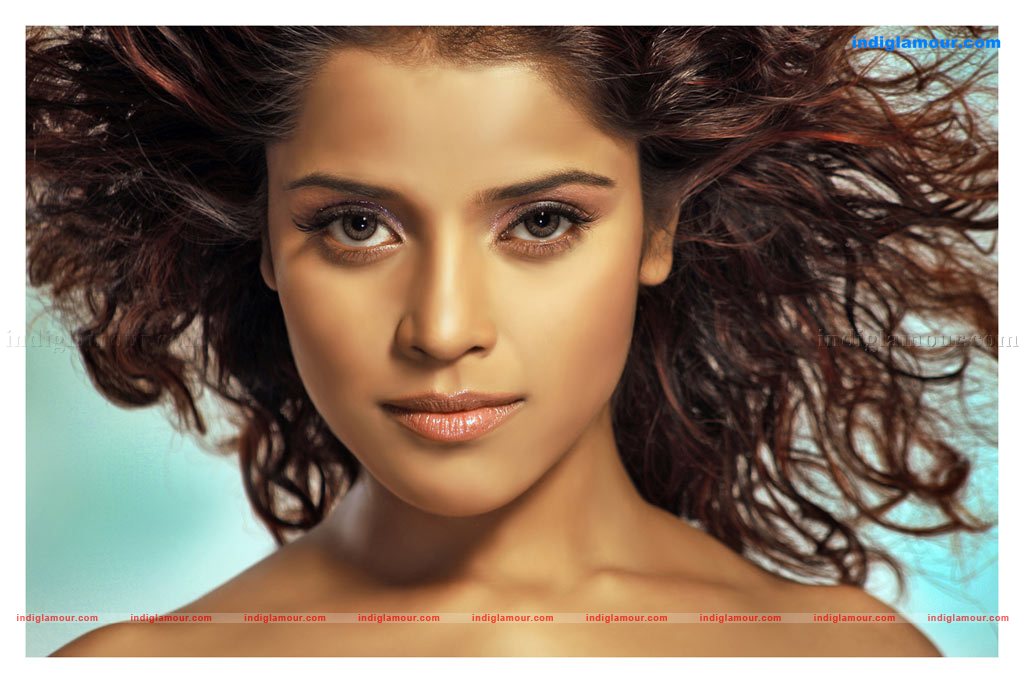 Piaa Bajpai Actress hd photo