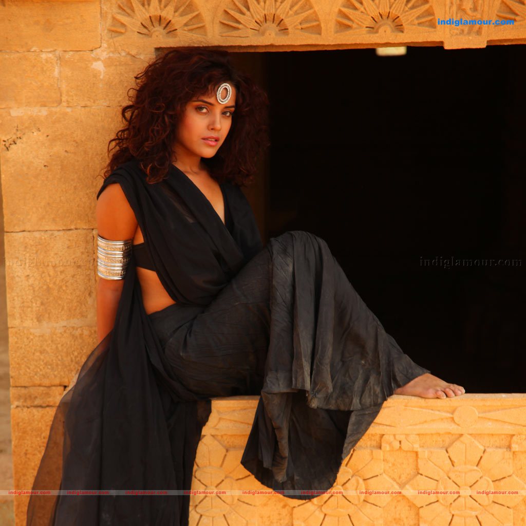 Piaa Bajpai Actress hd photo