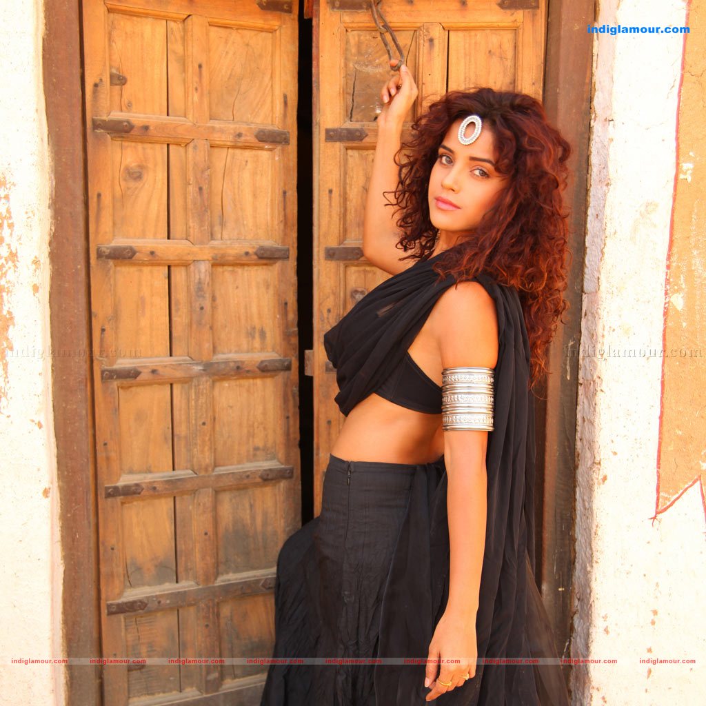 Piaa Bajpai Actress hd photo