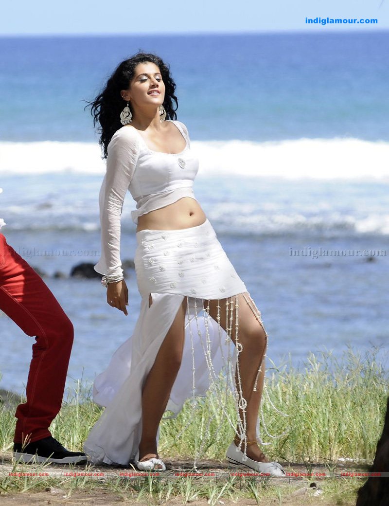 Tapasee Actress hd photo