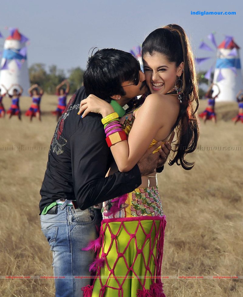 Tapasee Actress hd photo