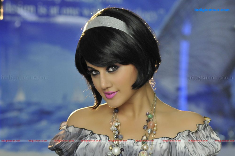 Tapasee Actress hd photo