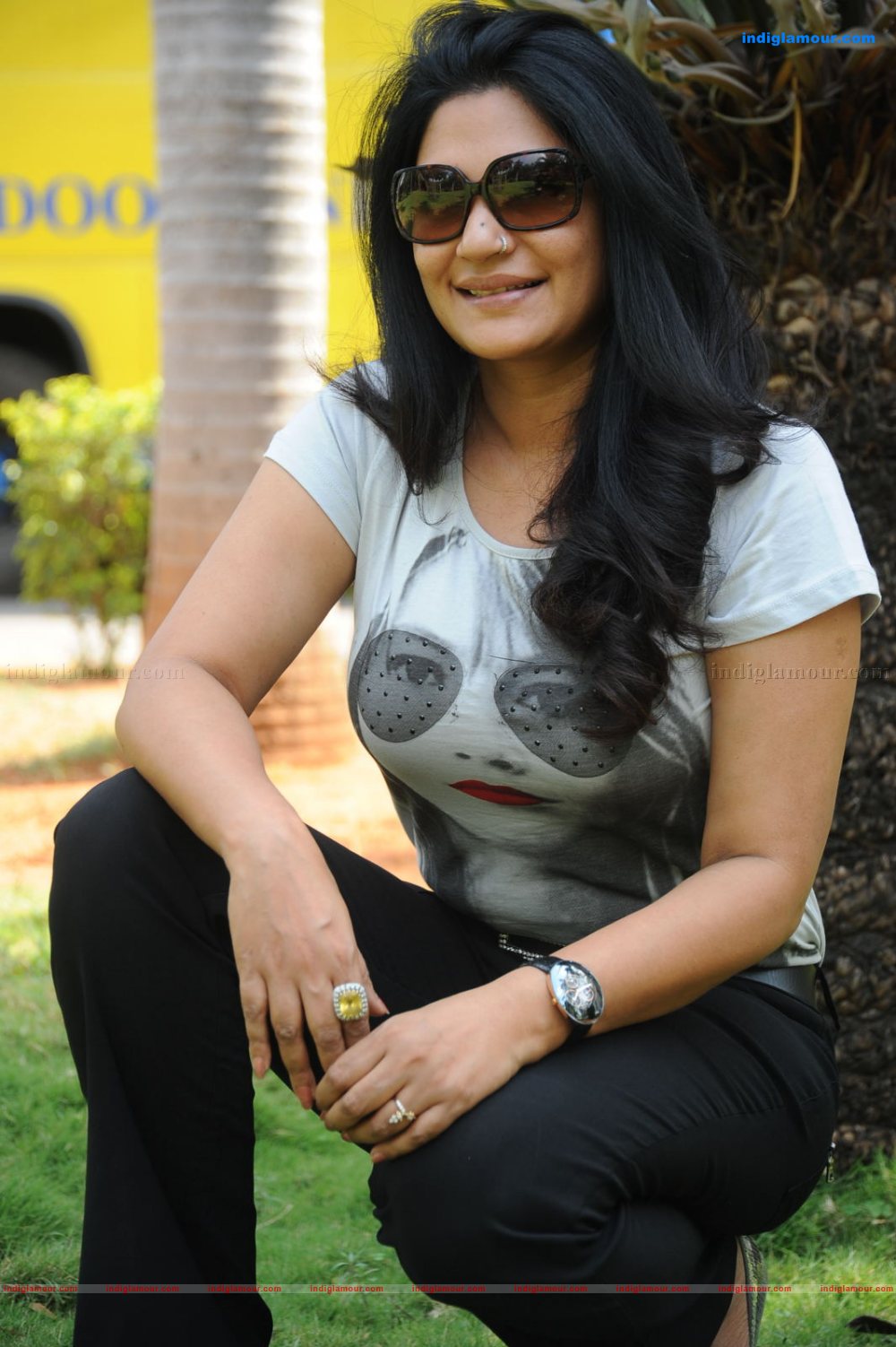 Zarine Ali Actress hd photo