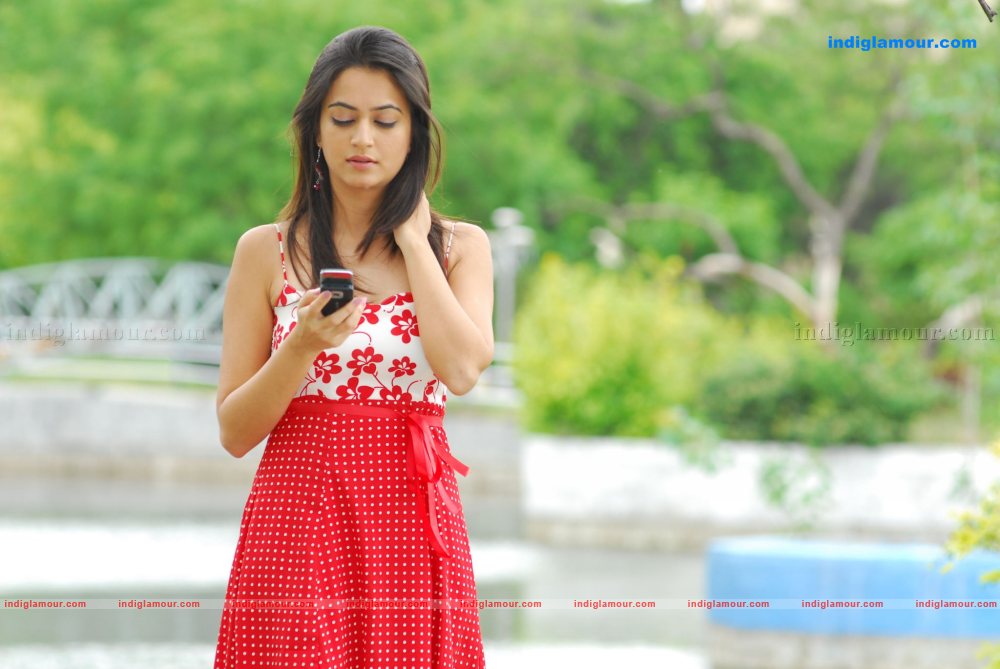 Kriti Kharbanda Actress hd photo