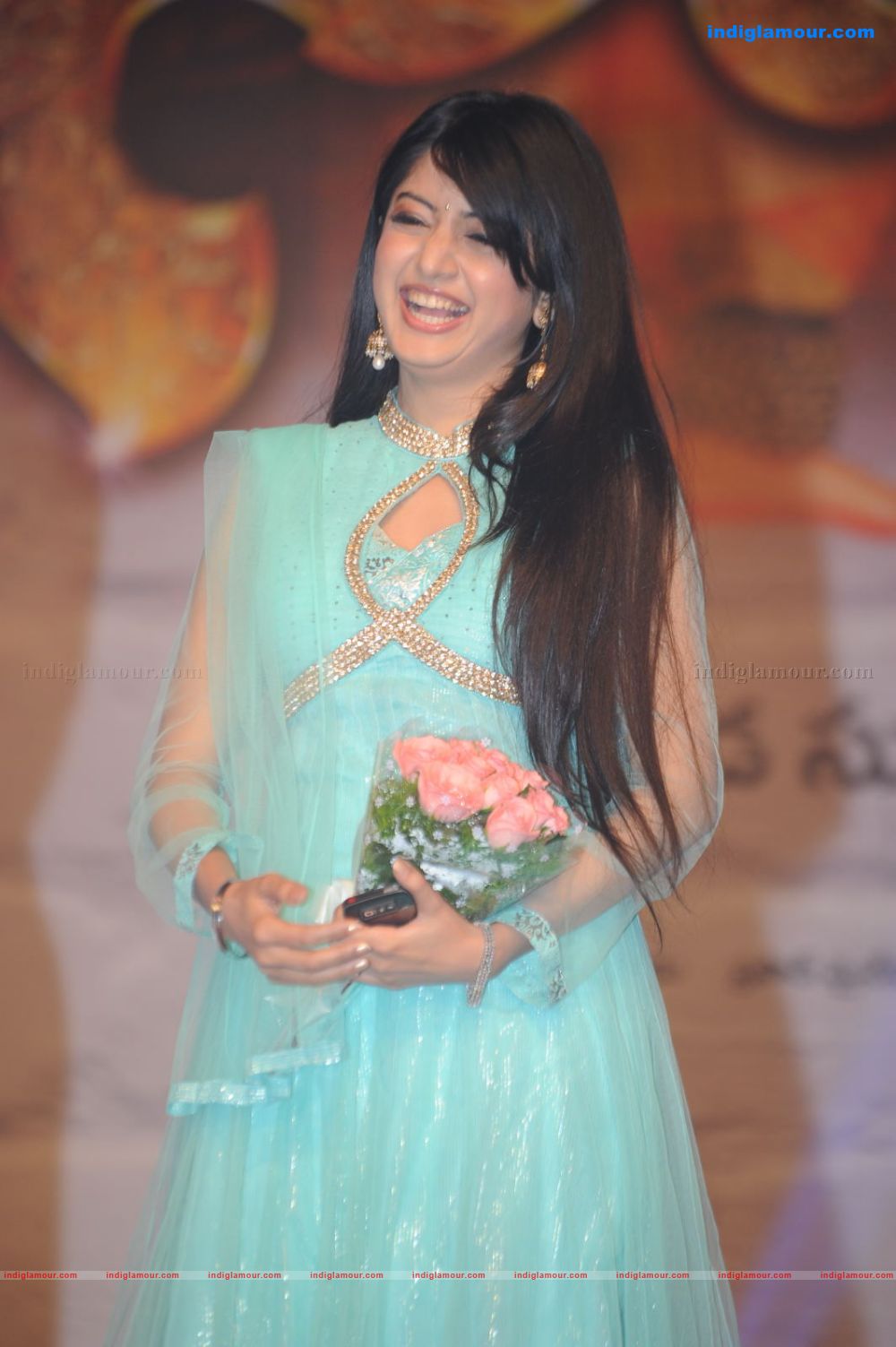 Poonam Kaur Actress hd photo