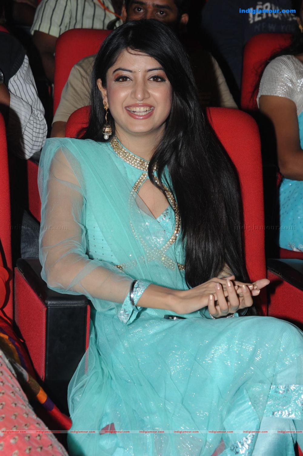 Poonam Kaur Actress hd photo