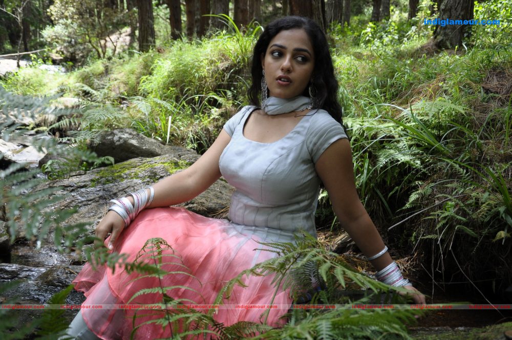 Nithya Menon Actress hd photo