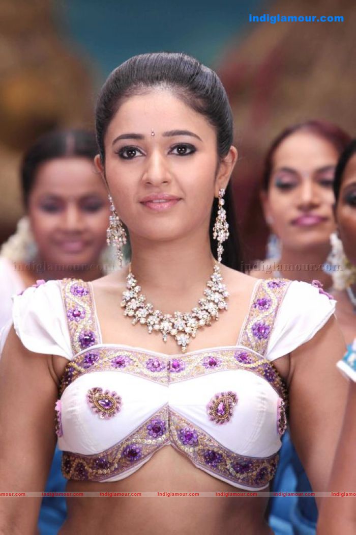 Poonam Bajwa Actress hd photo