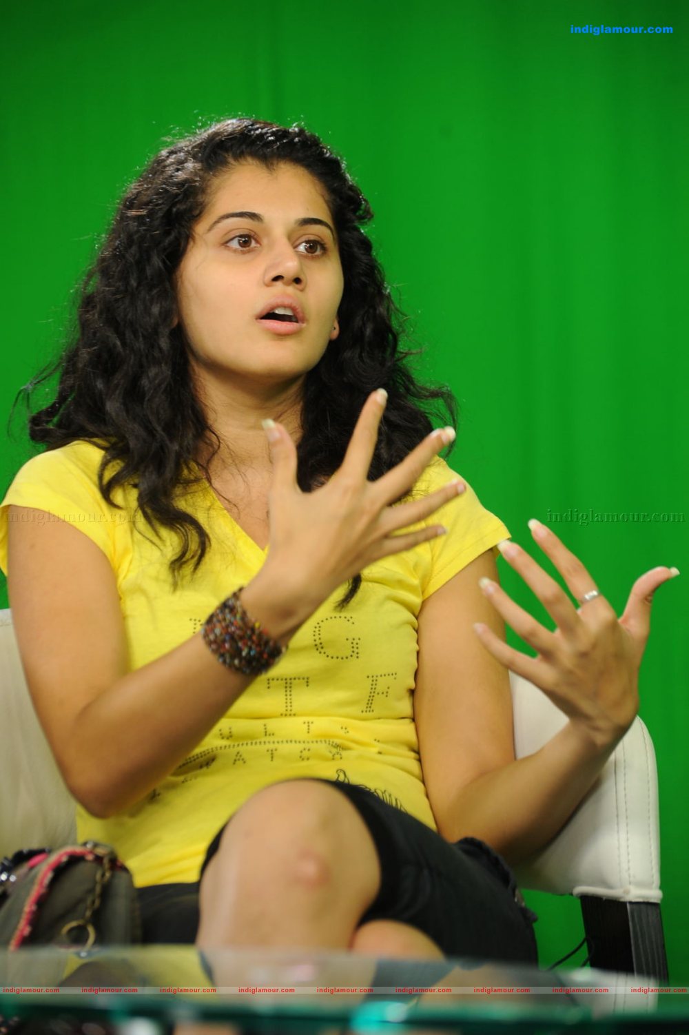 Tapasee Actress hd photo