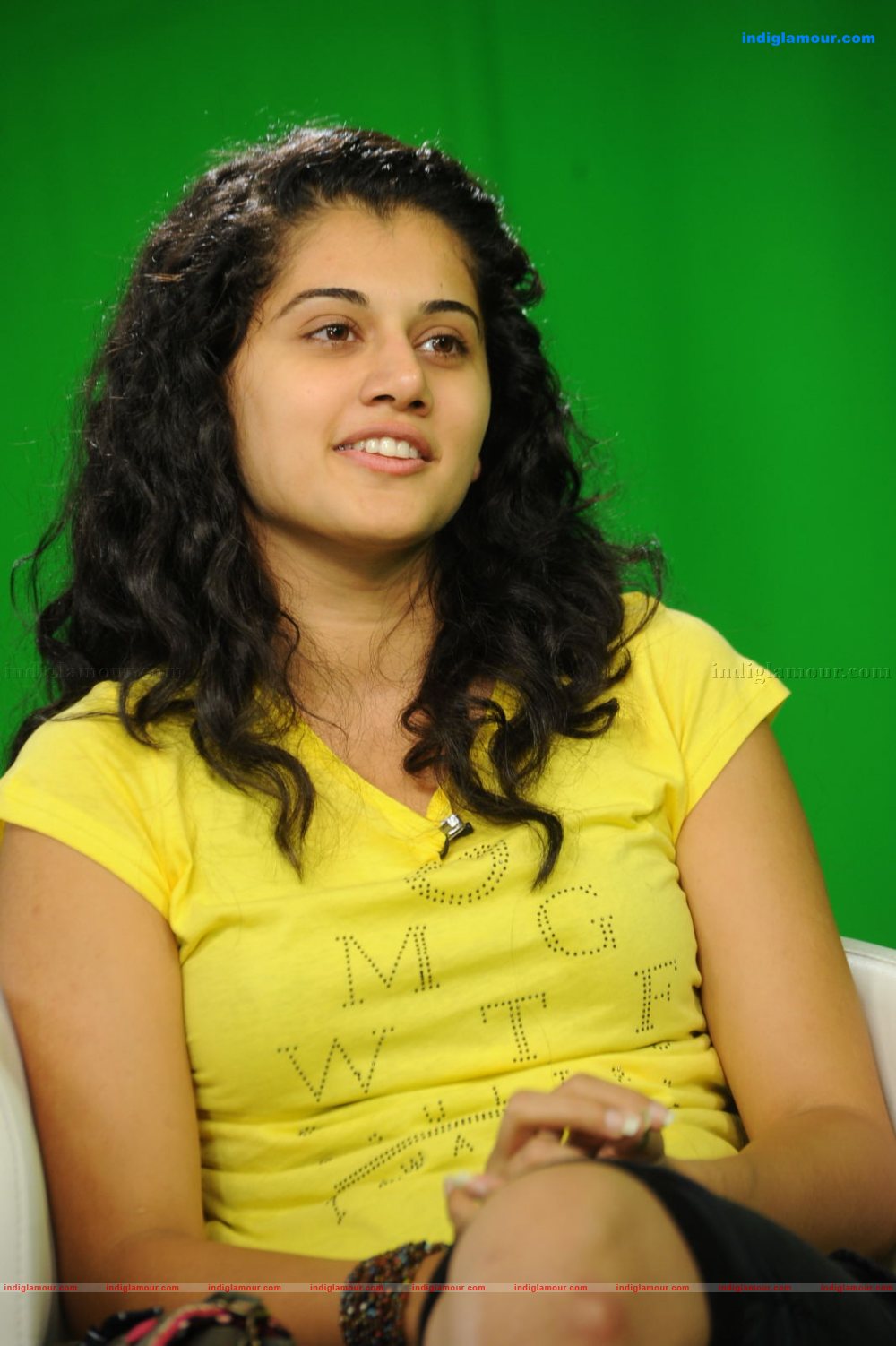 Tapasee Actress hd photo