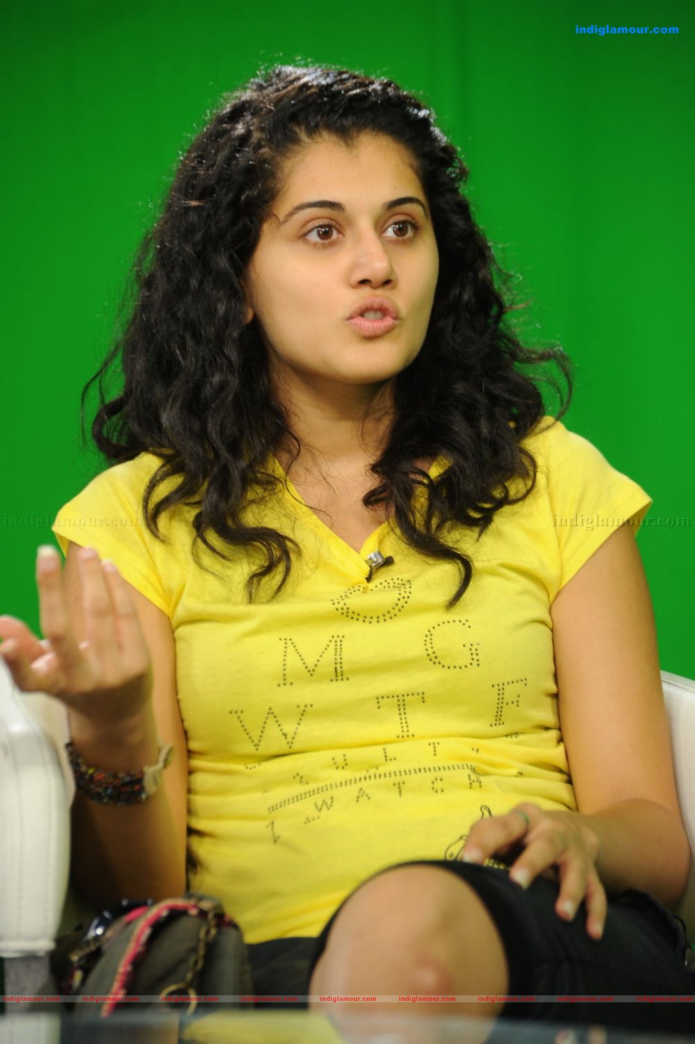 Tapasee Actress hd photo
