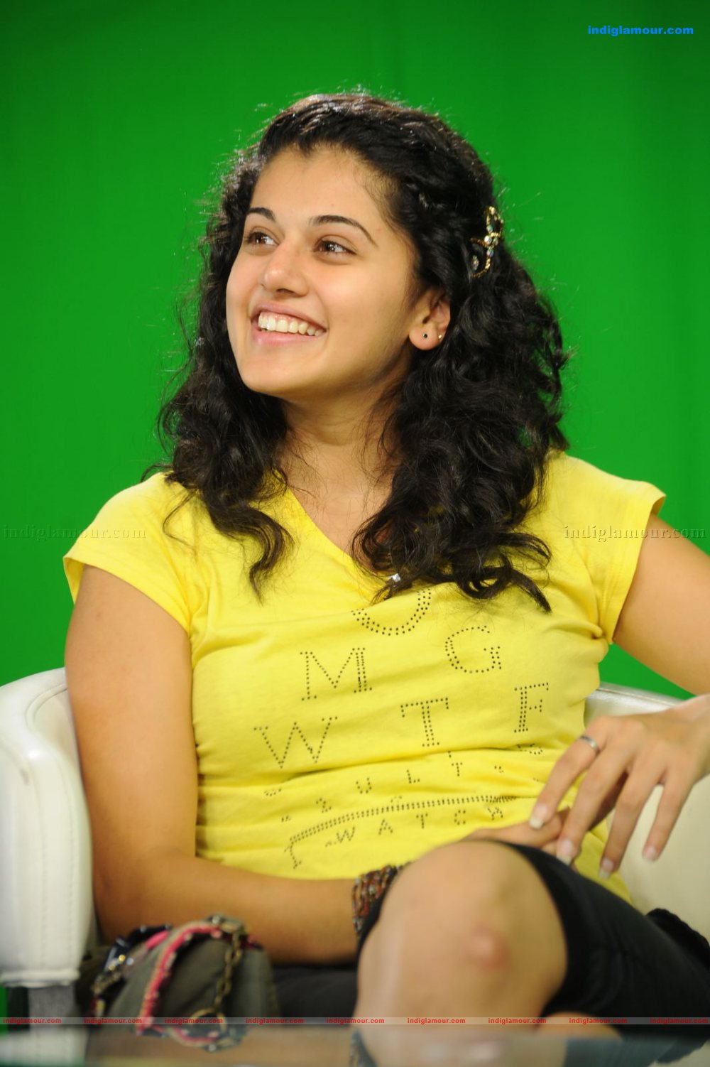 Tapasee Actress hd photo