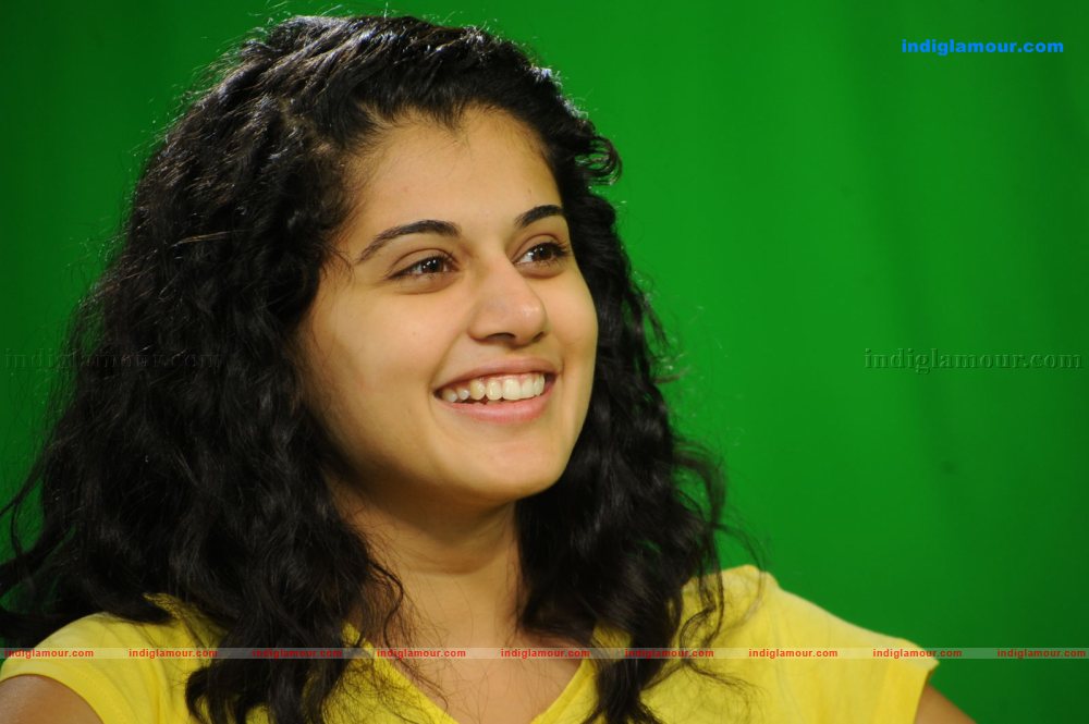 Tapasee Actress hd photo