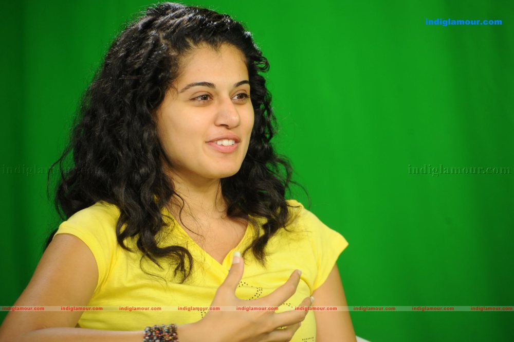 Tapasee Actress hd photo