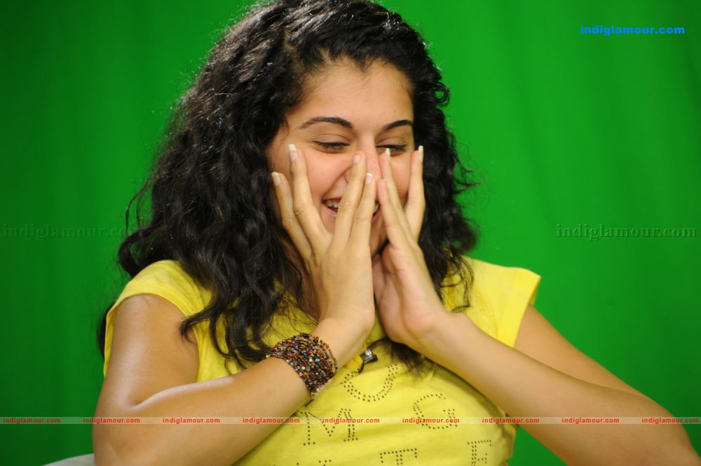 Tapasee Actress hd photo