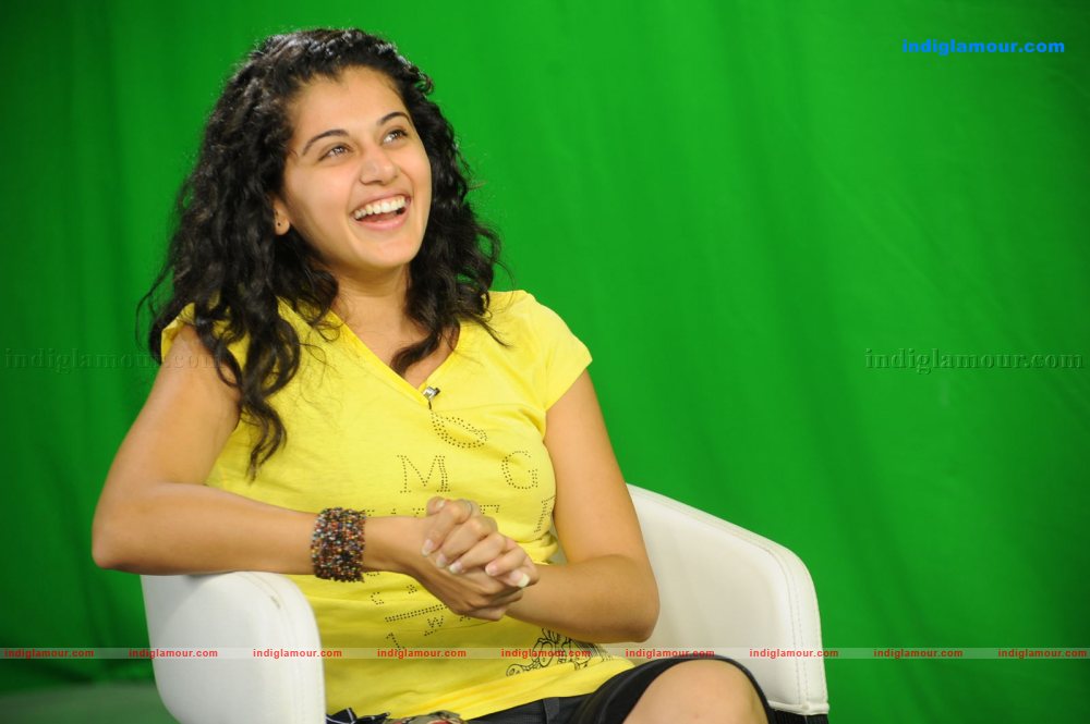 Tapasee Actress hd photo