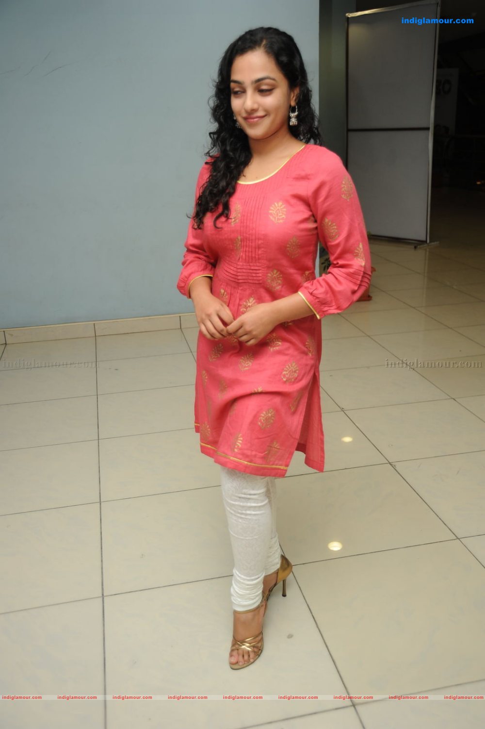 Nithya Menon Actress hd photo