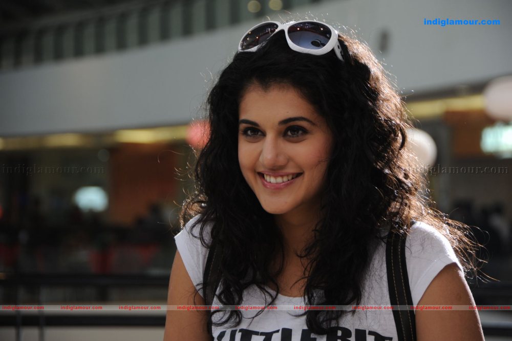 Tapsee Actress hd photo