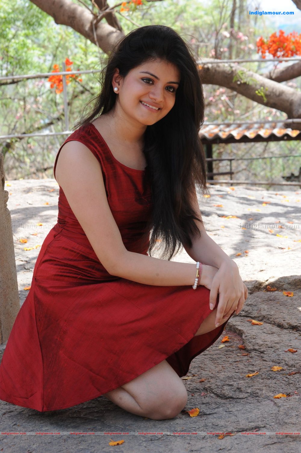 Meenakshi Actress hd photo