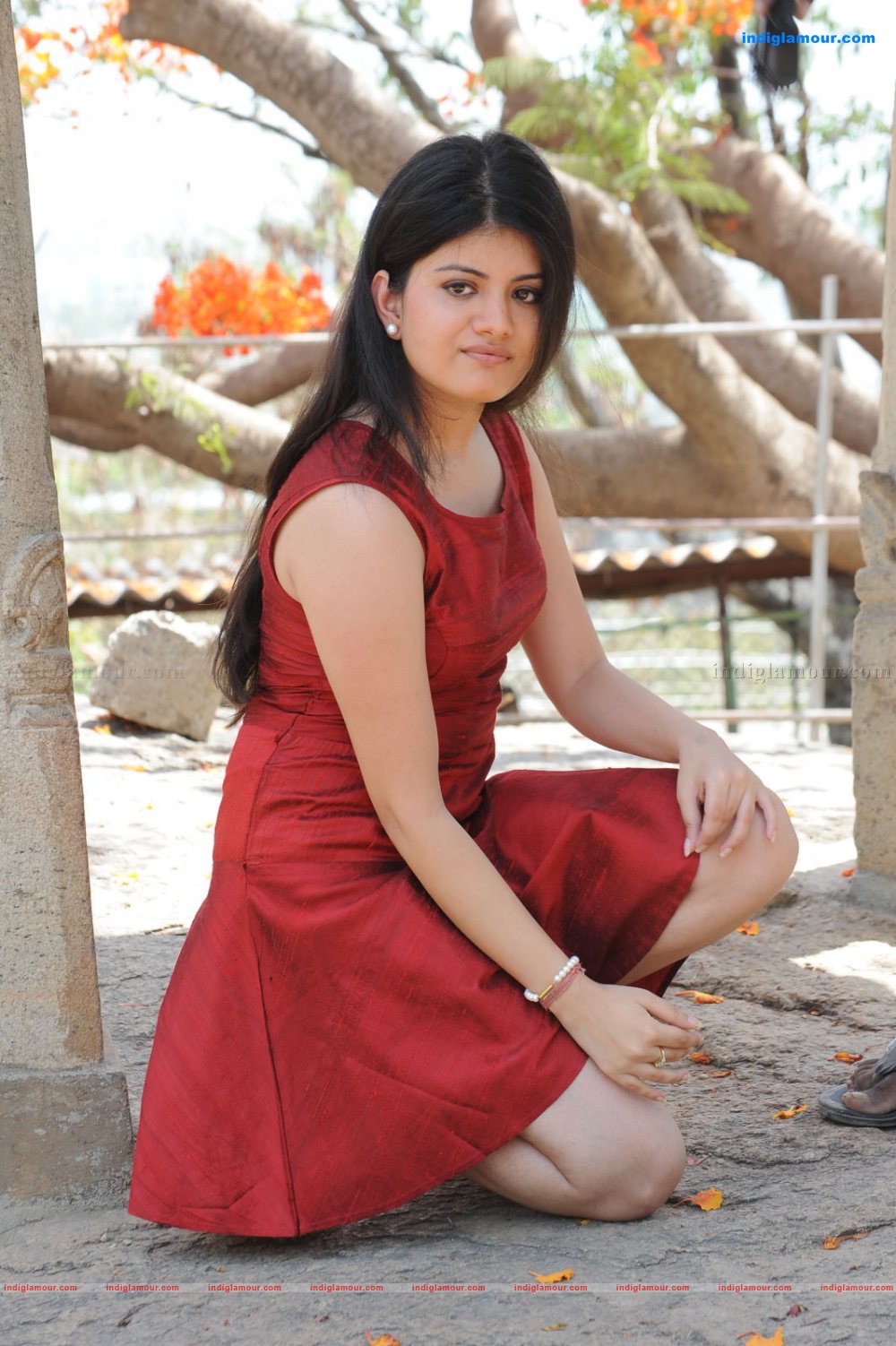 Meenakshi Actress hd photo