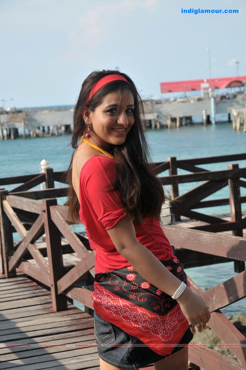 Aksha Actress hd photo