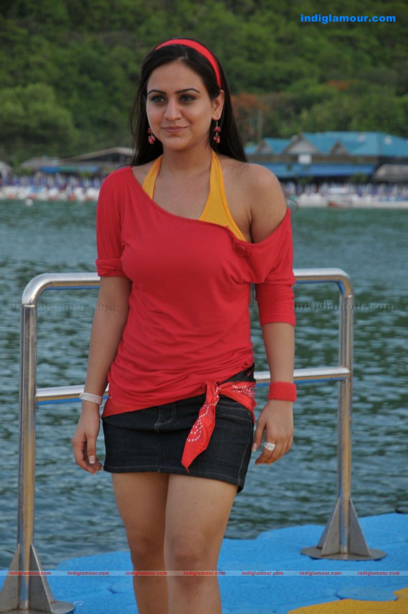 Aksha Actress hd photo