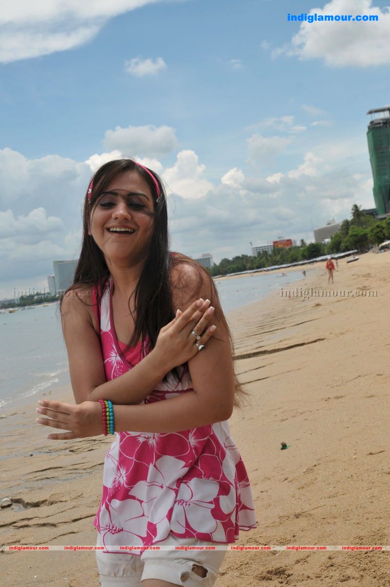 Aksha Actress hd photo