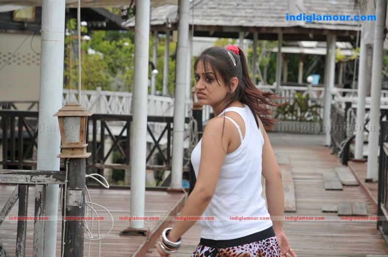 Aksha Actress hd photo