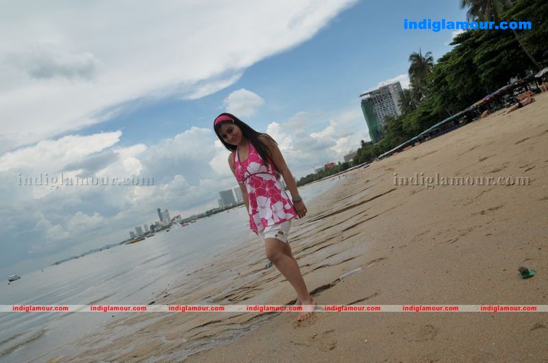 Aksha Actress hd photo