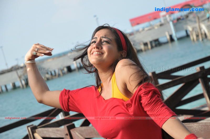 Aksha Actress hd photo