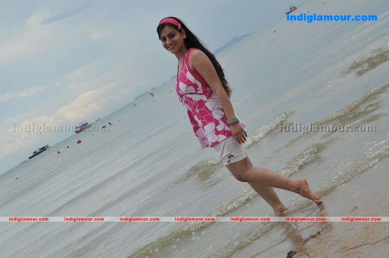 Aksha Actress hd photo