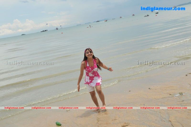 Aksha Actress hd photo